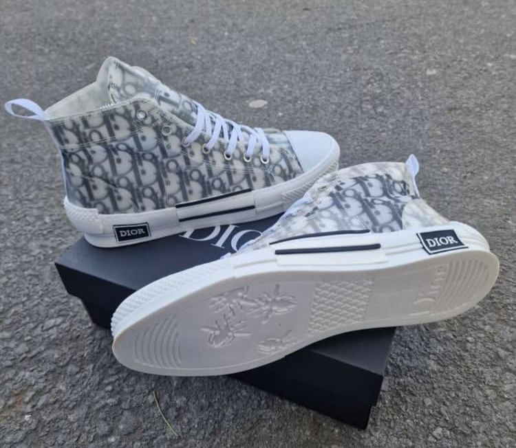 Dior B23 High.