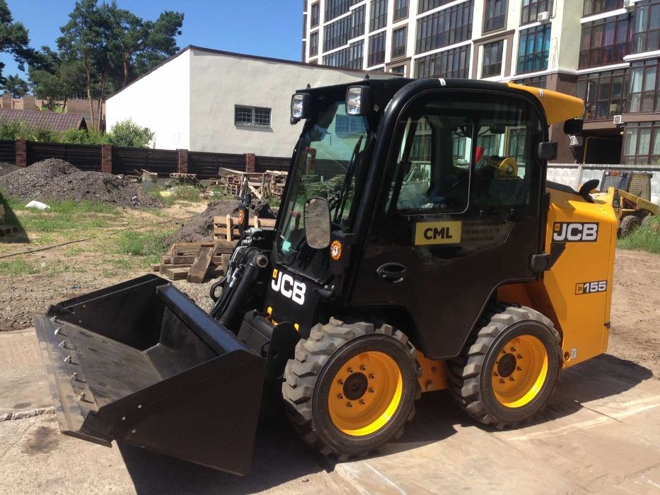 Послуги міні навантажувача (бобкета) з ямобуром (ковшем, вилами)