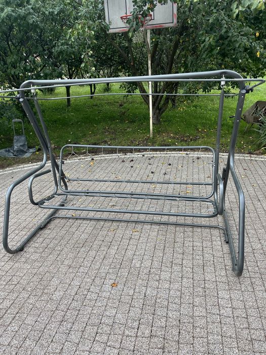 Duża huśtawka ogrodowa z opcją rozłożenia