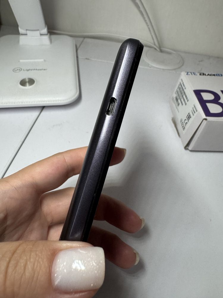 Мобільний телефон ZTE BLADE L9
