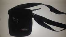 Сумка через плечо Eastpak