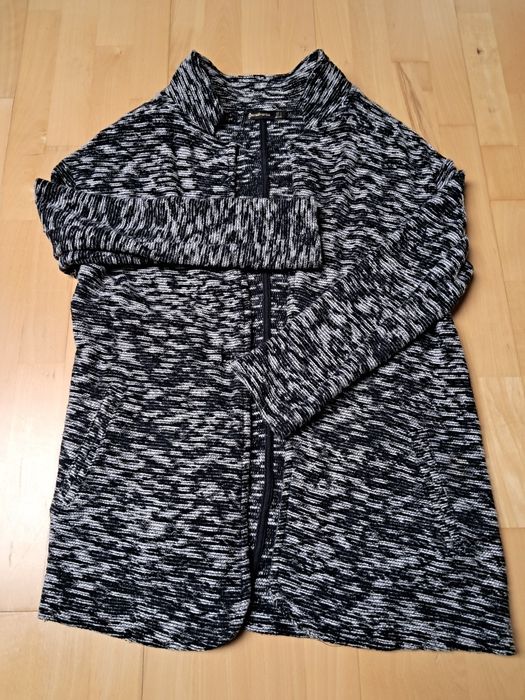Sweter narzutka Stardivarius rozmiar S