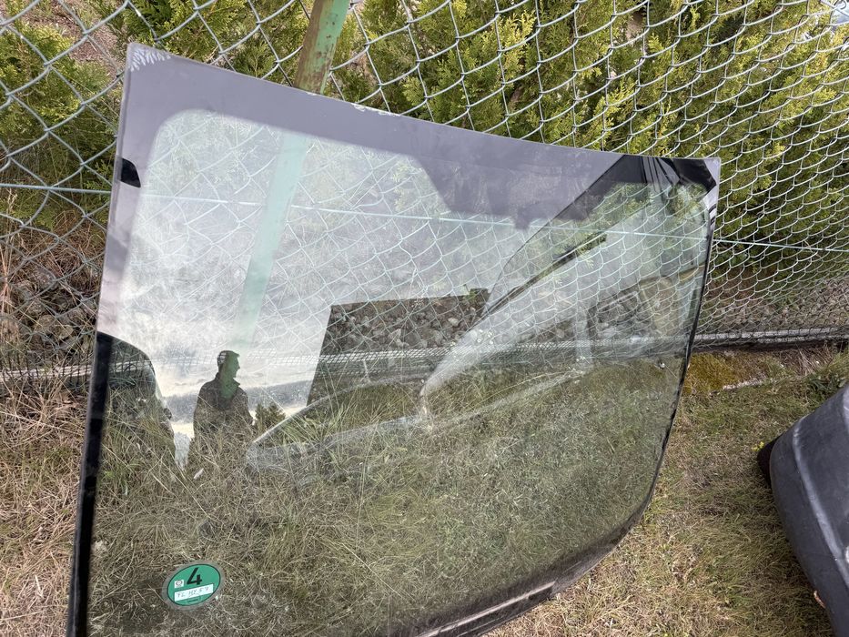 Szyba przednia Ford Galaxy mk3