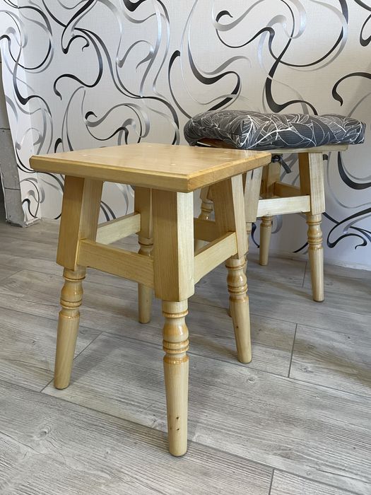 Табуретки натуральне дерево (липа)