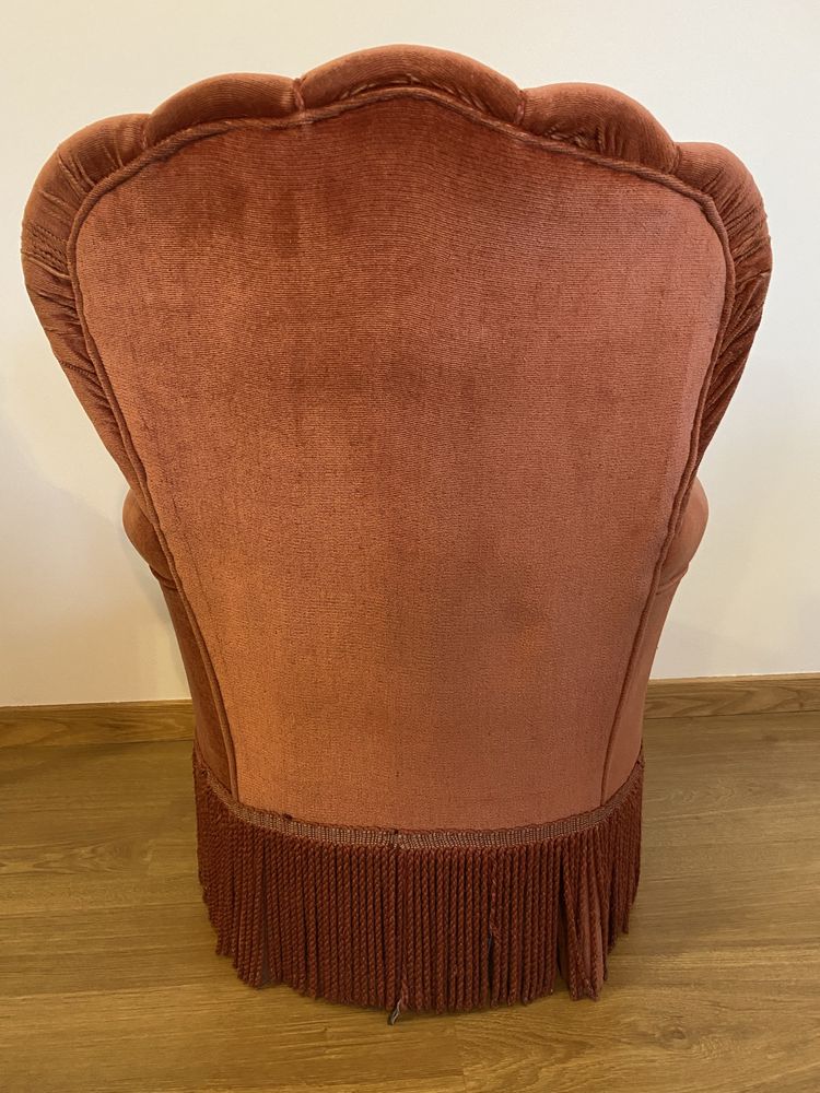 Poltrona vintage em veludo