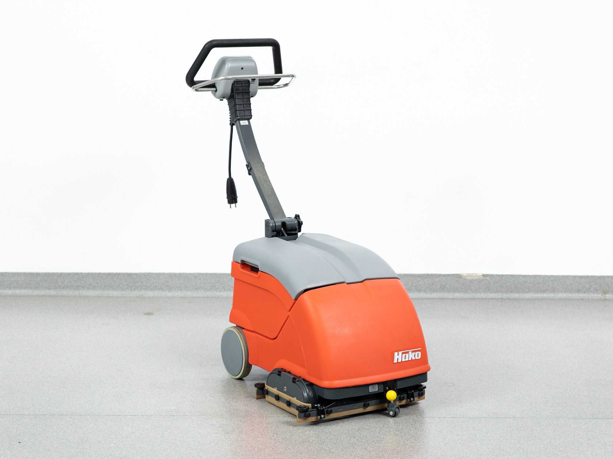 Szorowarka HAKO SCRUBMASTER E10 230V 6000netto