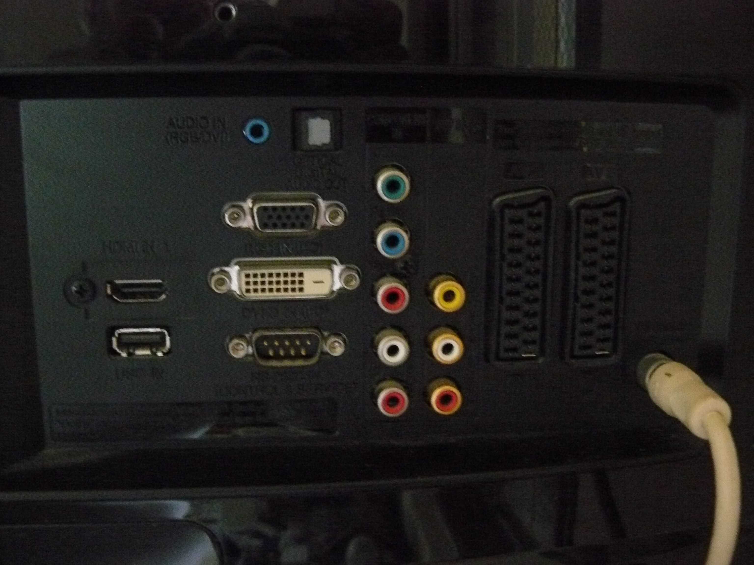 Telewizor monitor Lg z pilotem  led hdmi usb inne