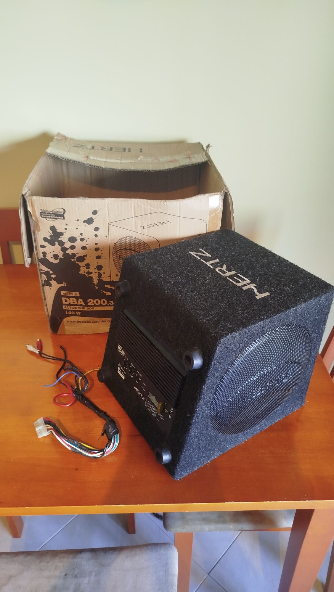 Subwoofer Ativo Hertz DBA 200.3