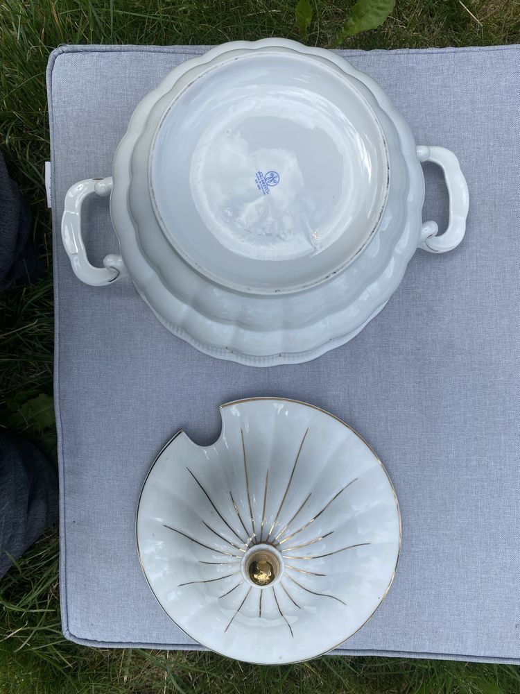 Garnek na zupe z porcelany