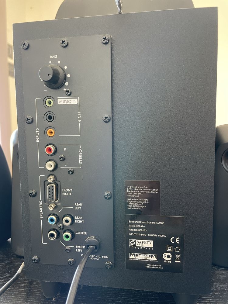 Sistema de som Logitech z506