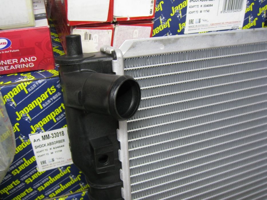 Радиатор двигателя для Mazda 626 GE/GF (91-97/97-02) мазда 626