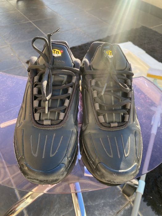 Air max tn triple black