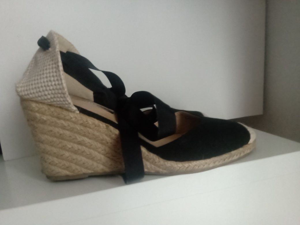 Espadryle na koturnie czarne wiązane