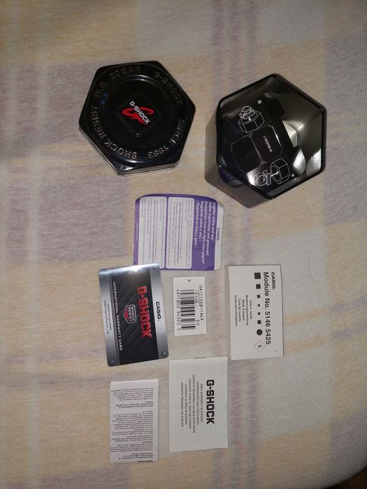 Gshock oryginalna puszka z papierami