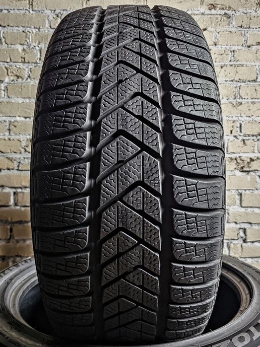 Зимові 245/45r19 Pirelli | 7/6mm | 2023 | Italy | Преміум шини | Ідеал