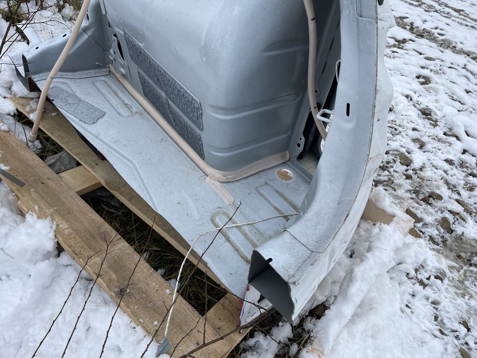 Чверть задня права колір чверть T9 / Y9C AUDI Q3 83A 2019-