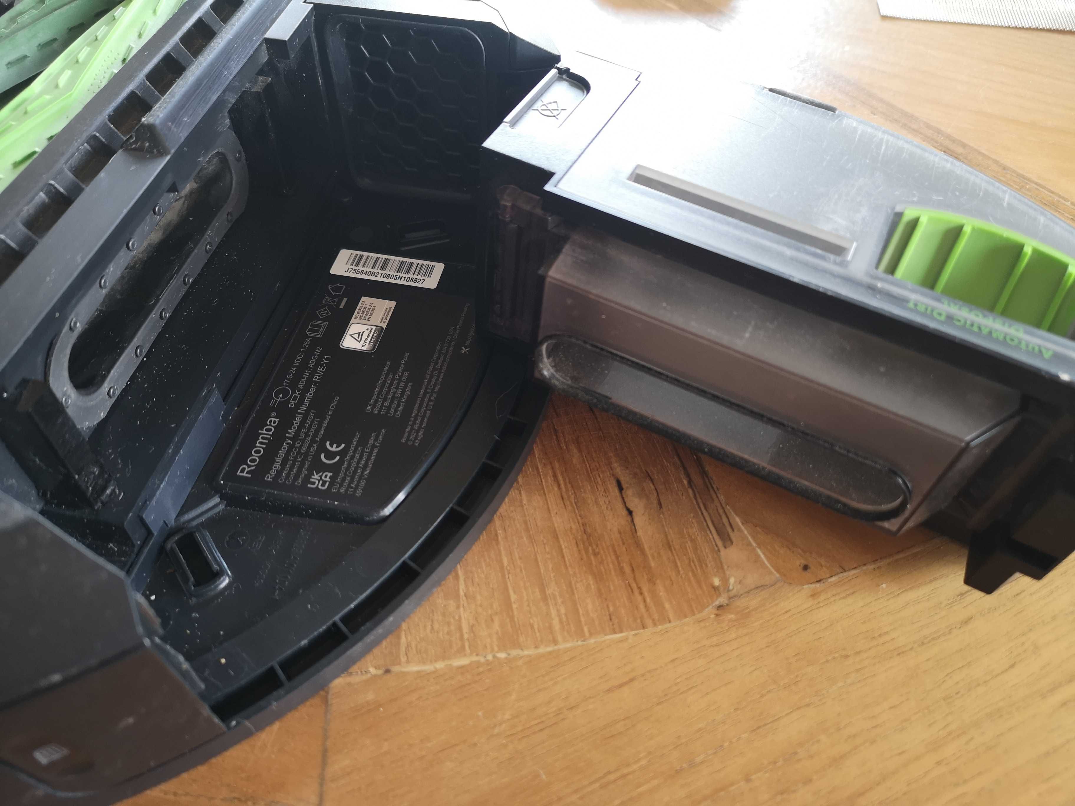 Робот-пилосос iRobot Roomba J7+