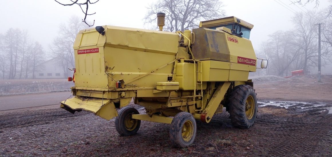 New Holland 8030 kombajn Zbożowy