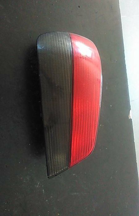 Farolim esquerdo PEUGEOT 306 Sedan (7B, N3, N5)