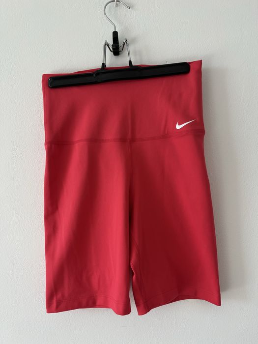 Велосипедки Nike