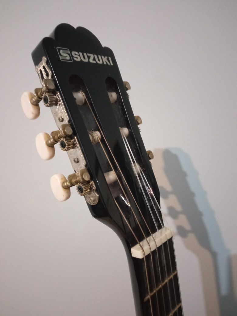 Gitara klasyczna Suzuki