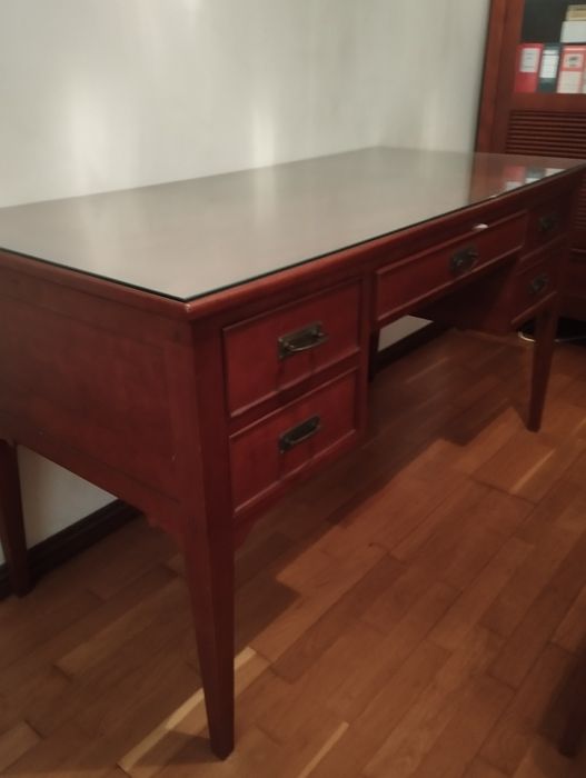 Mesa normal 1,60x0,65 em bom estado