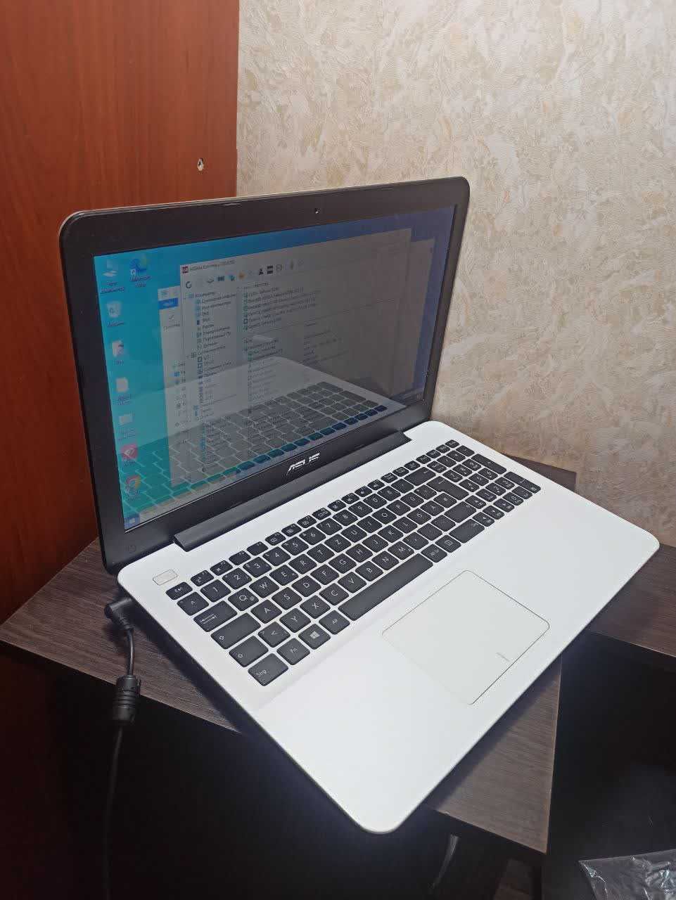 Ноутбук Asus X555LD /  15.6 /  i5-4210U