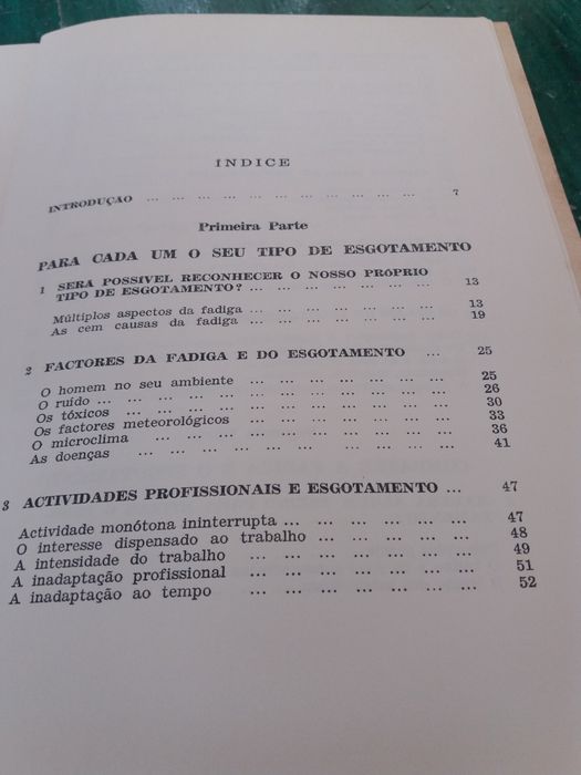 Livro "  A FADIGA" De Leonid Petrescu da Portico.