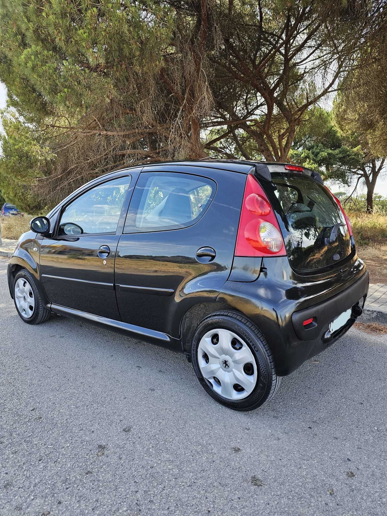 Peugeot 107 com AC