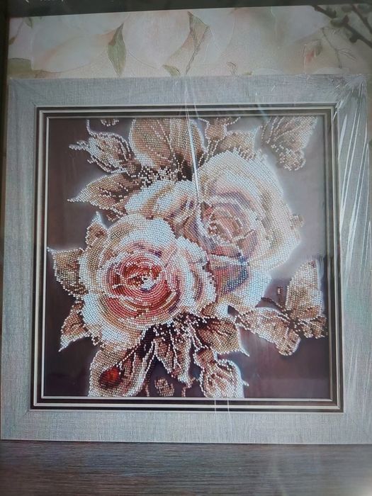 Картина вишита бісером Карамельні троянди