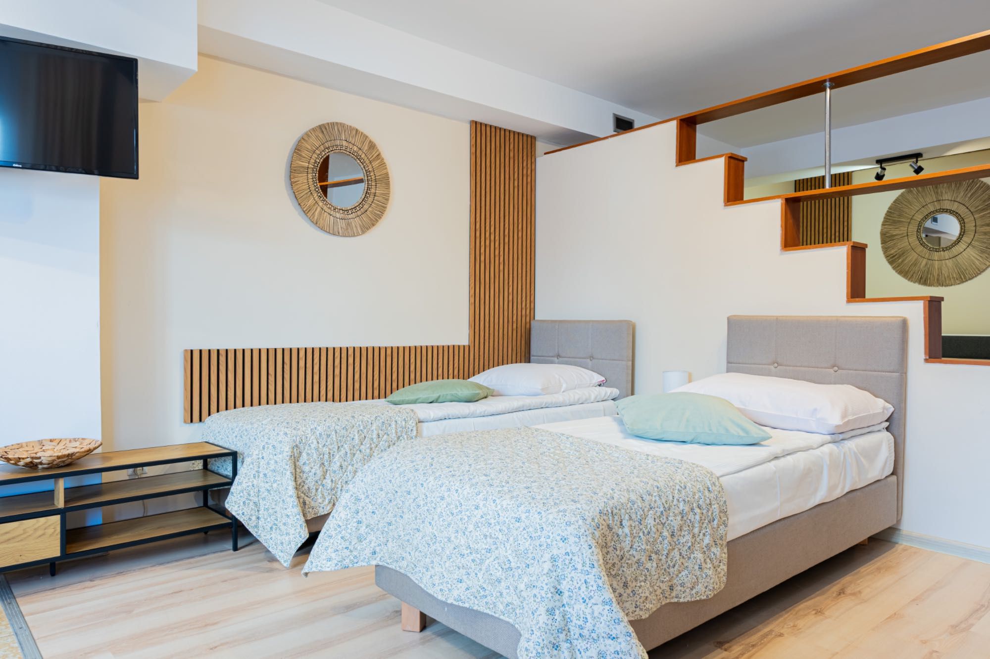 Willa Bliźniak Karwia – Blisko Plaży, Śniadania, Pokoje i Apartamenty