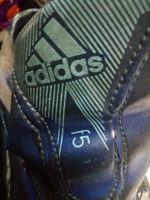 Adidas F5 futsal