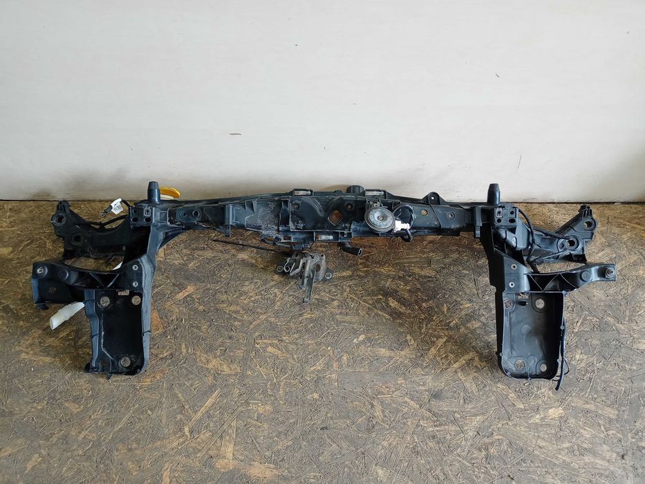 Mercedes Citan W415 pas wzmocnienie przód przednie demontaż górne