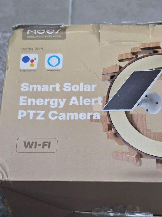 Câmara PTZ solar com wifi da moes