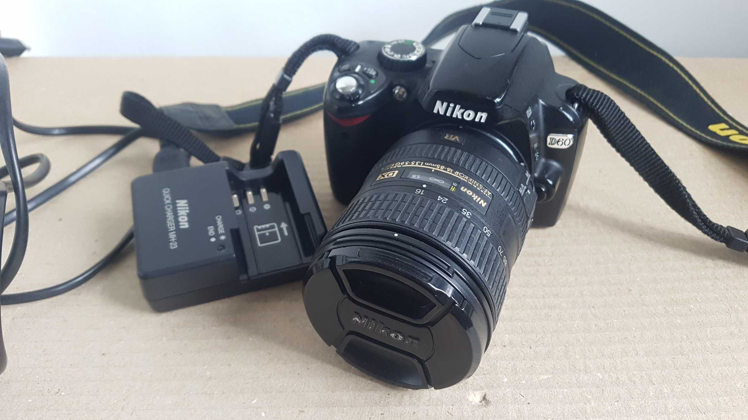 Nikon D60 (пробіг 9600), можна з об'єктивом Nikon 16-85mm