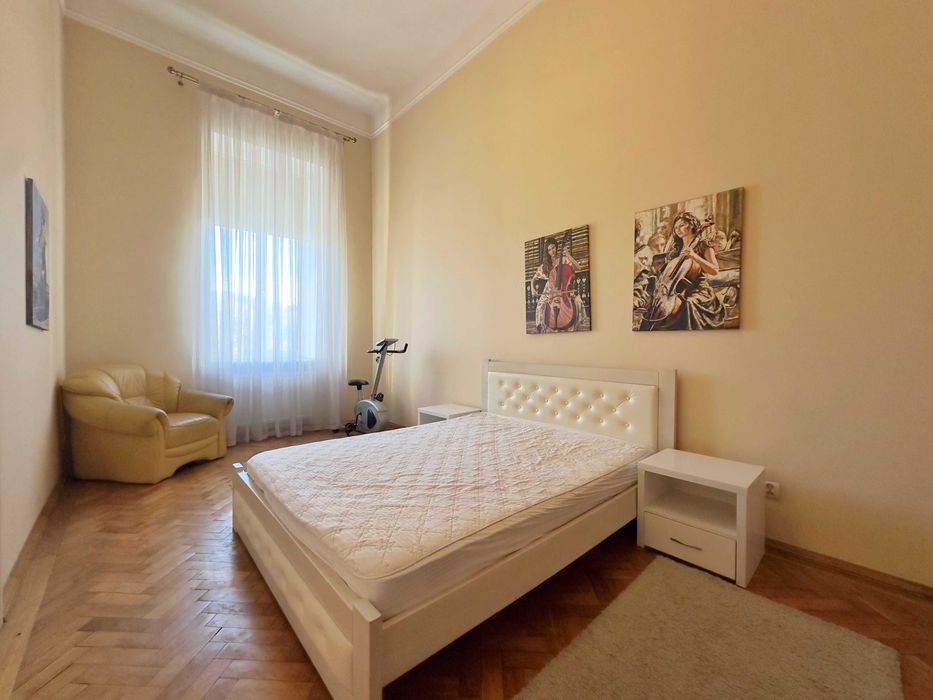 Оренда 3 - кімнатної квартири у ЦЕНТРІ МІСТА Проспект Свободи 29