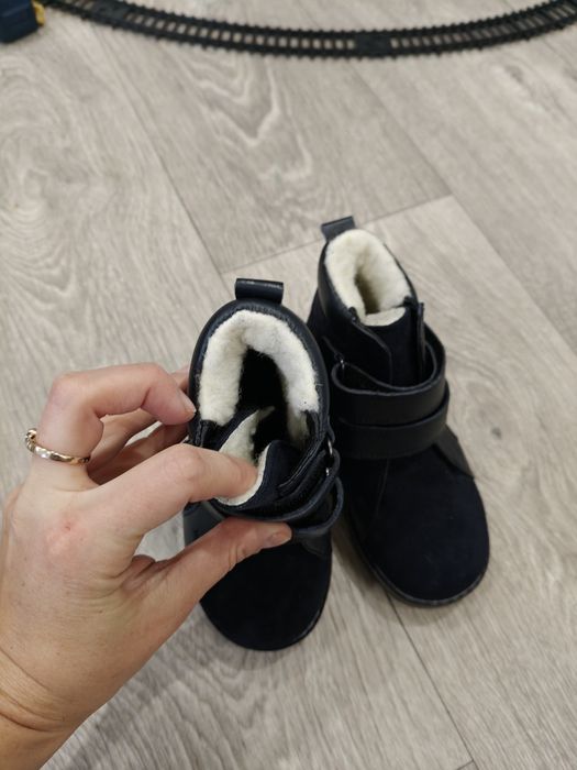 Дитячі замшеві ботінки зимове взуття 25 розмір