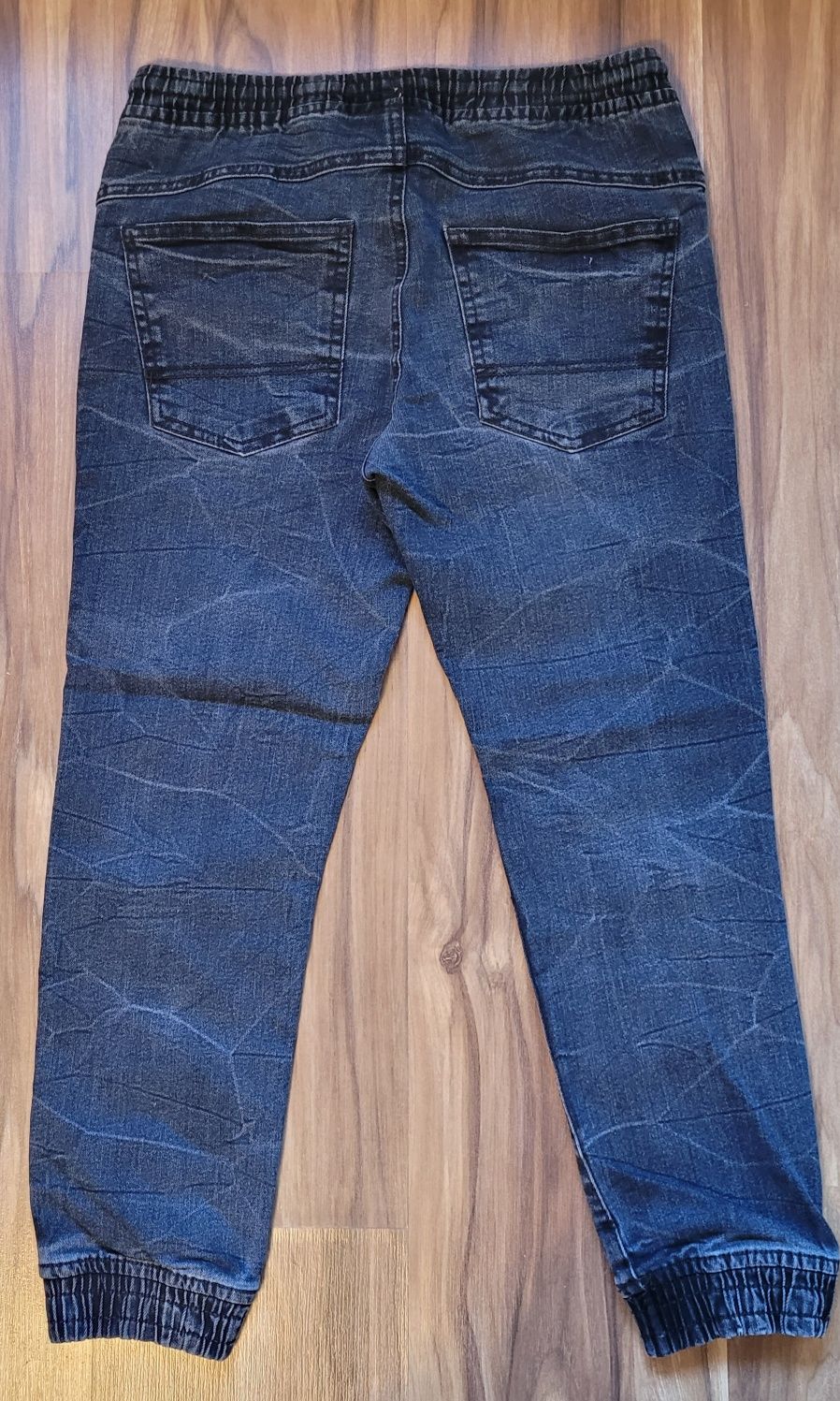 Spodnie dżinsy jeansy strecz chłopięce rozmiar 152