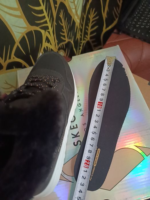 Skechers 35 36 сапоги ботінки демісезон євро зима теплі кросівки