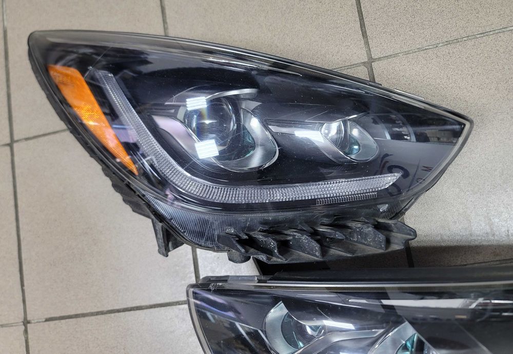 Фара фари фары Kia Niro Кіа Ніро Ниро розборка разборка запчасти шрот