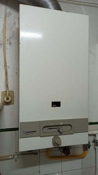 Esquentador junkers