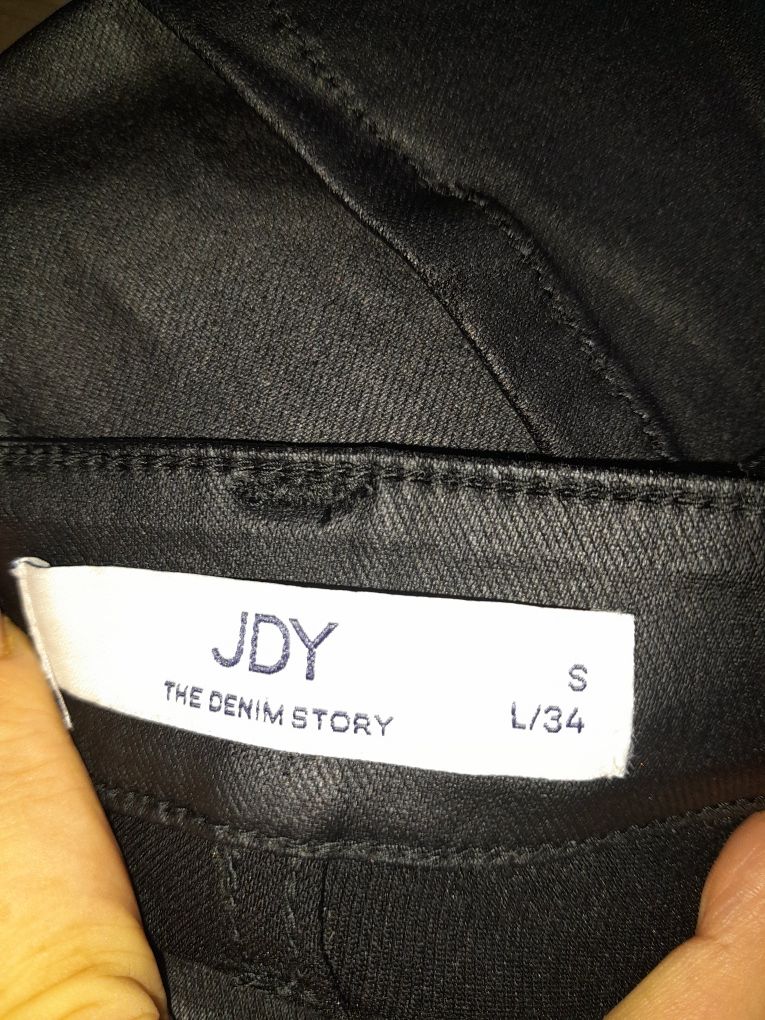 Spodnie woskowane czarne JDY S/ 34