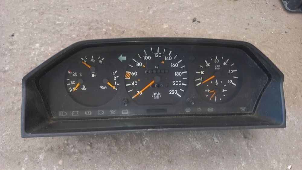 licznik zegary mercedes w124 k687,5