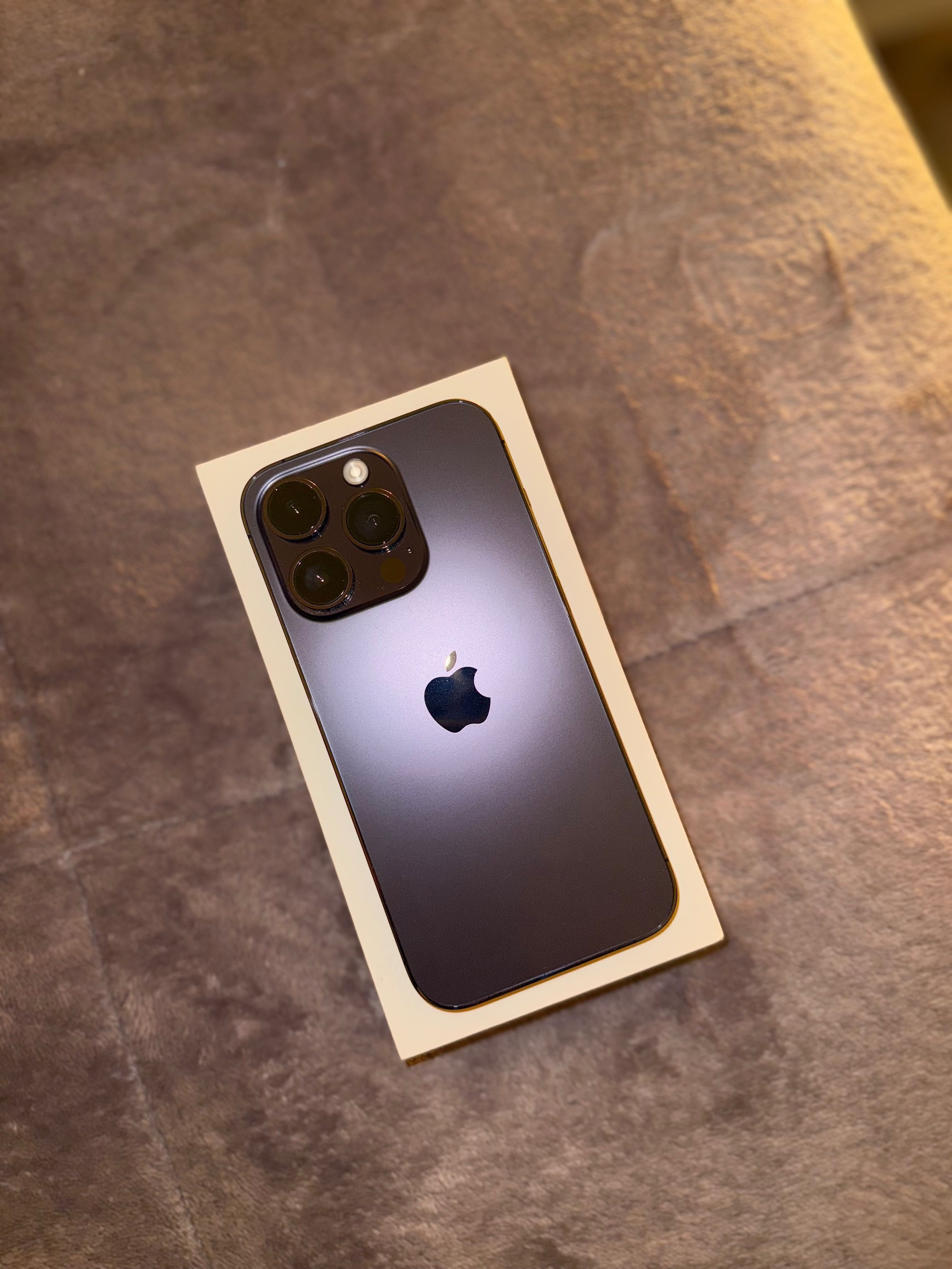 iPhone 14 Pro Roxo