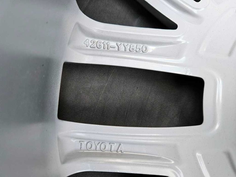 Felgi 17'' OEM TOYOTA Corolla E21 Yaris Cross C-HR Auris Verso Avensis
