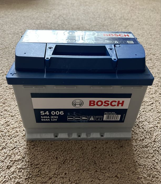 Акумулятор Bosch S4 006 | 12V 60Ah 540A