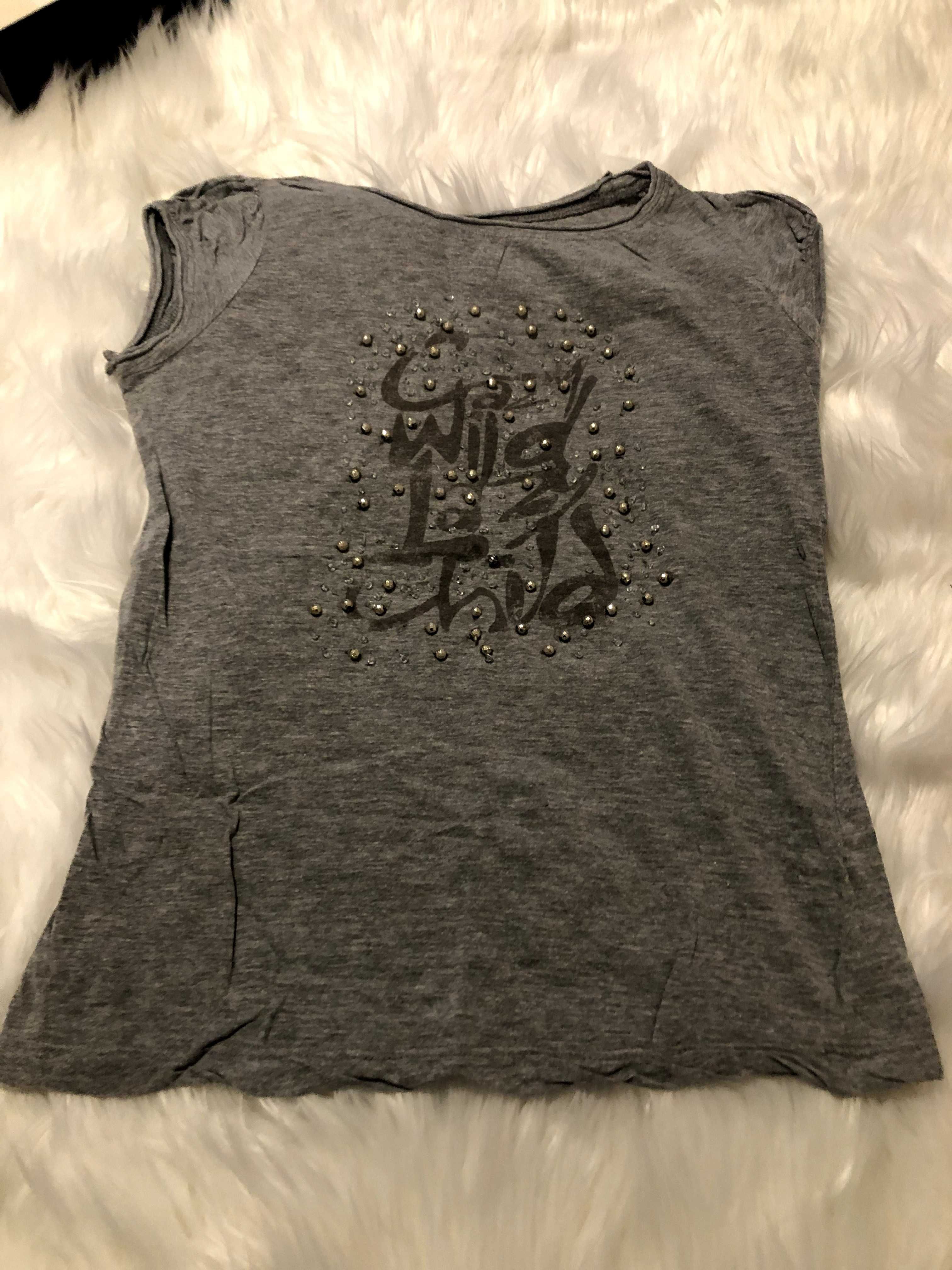 tshirt cinzenta com missangas tamanho s