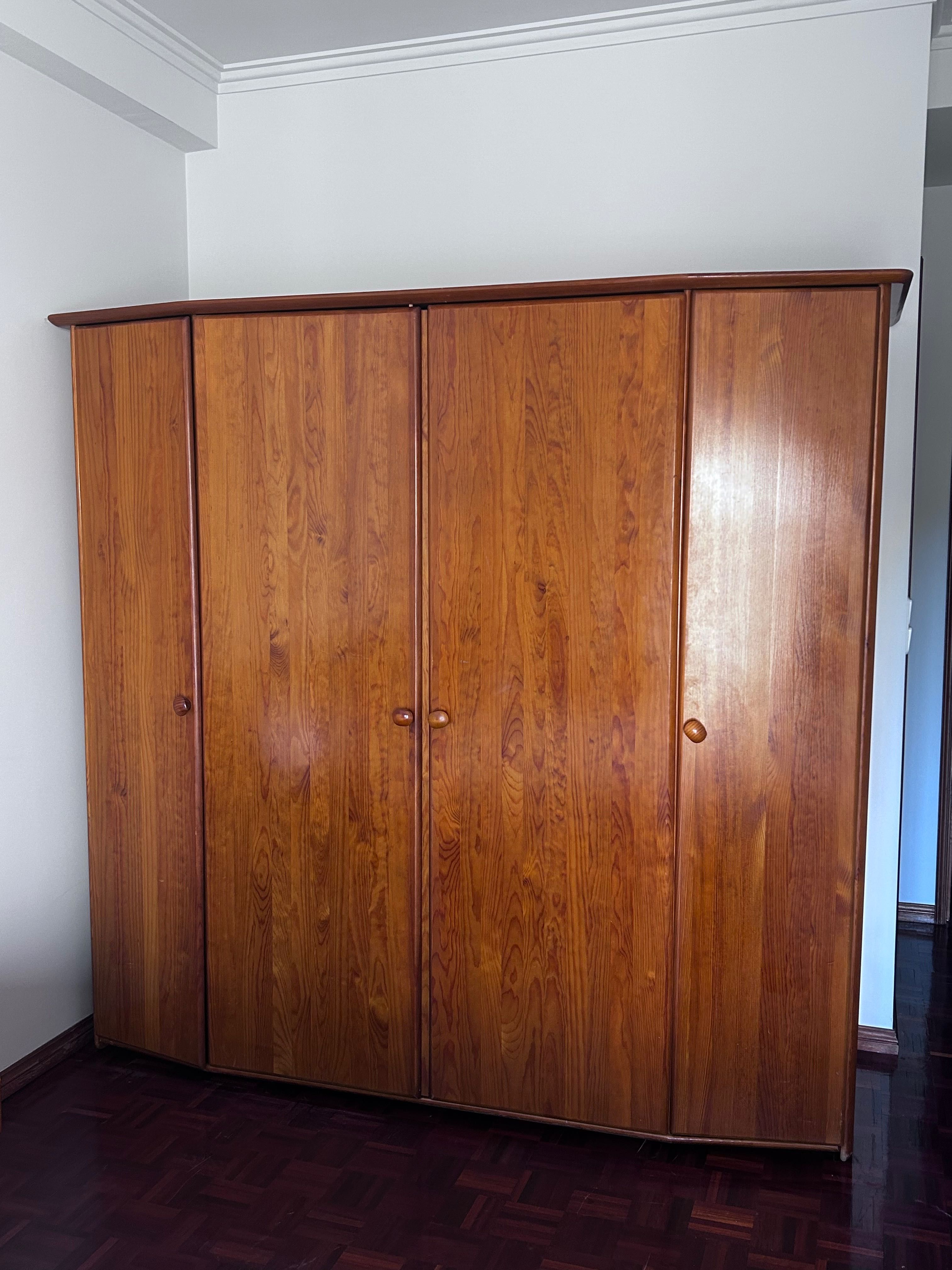 Cama casal e roupeiro Cerne