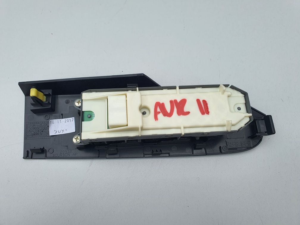 TOYOTA AURIS II przełącznik szyb lift EU 13-18
