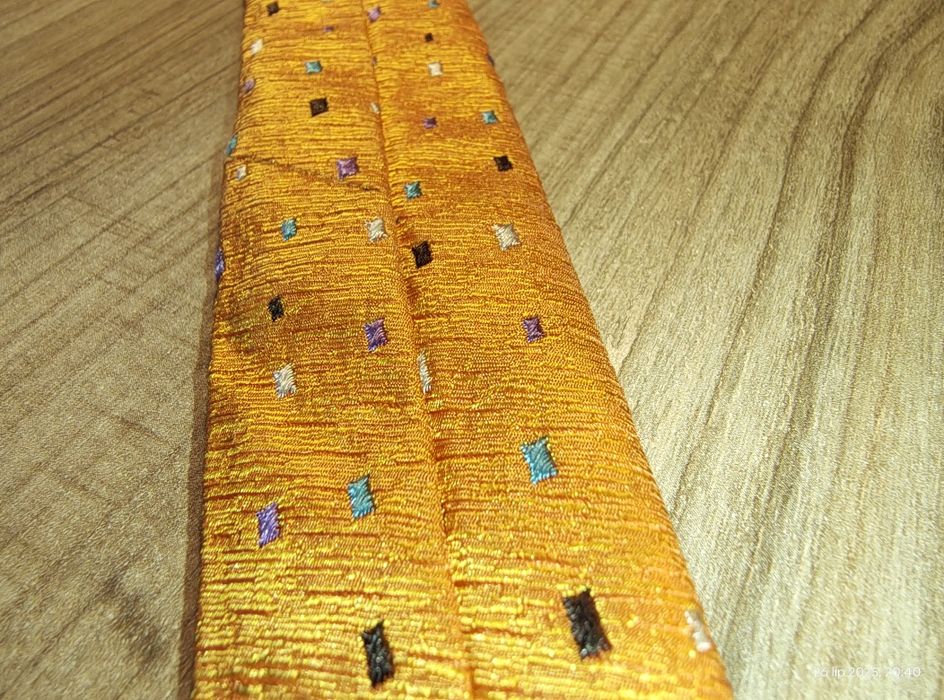 Oryginalny krawat Escada - Made in Italy - unikatowy wzór